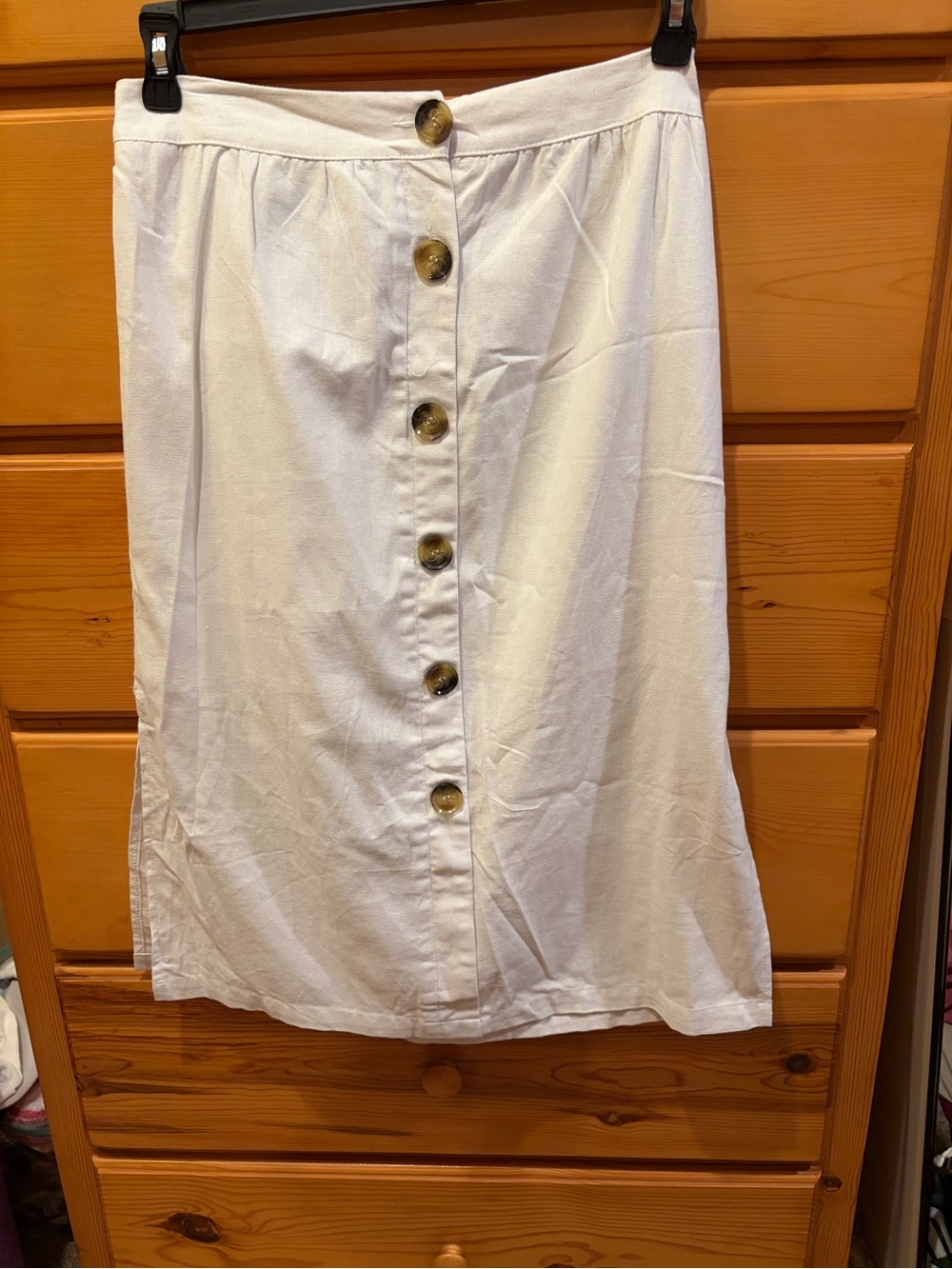 paper tee Cream Button-Front Midi Skirt
